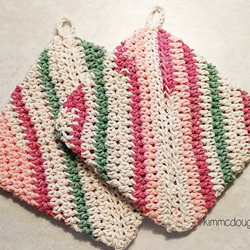 cfth002-christmas-pink-hot-pad-set2_55479642264_l