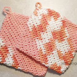 cfth006-peaches-hot-pad-set1_55479857735_l