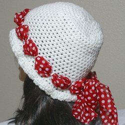 red-white-cloche-scarf2_55479580848_l